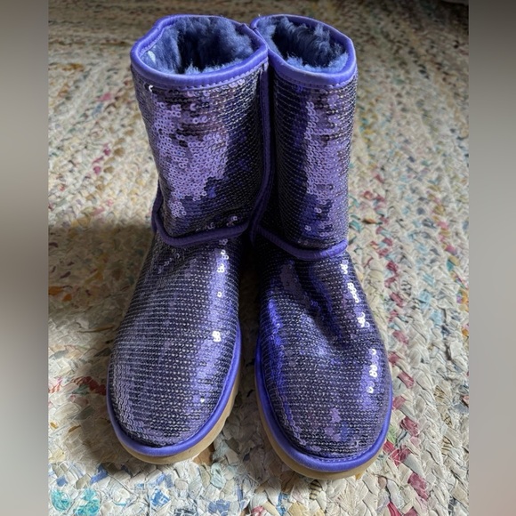 UGG Classic Sparkle Purple Sequin Pull On Boots Limited Edition Women's 6/EU 37 - Picture 2 of 4
